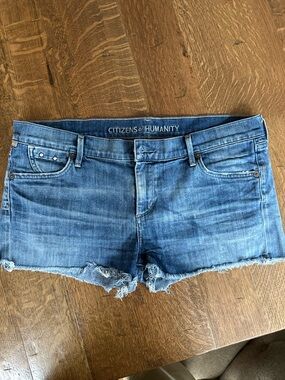 Citizens of Humanity Vintage Low Rise Denim Cutoff Shorts 31